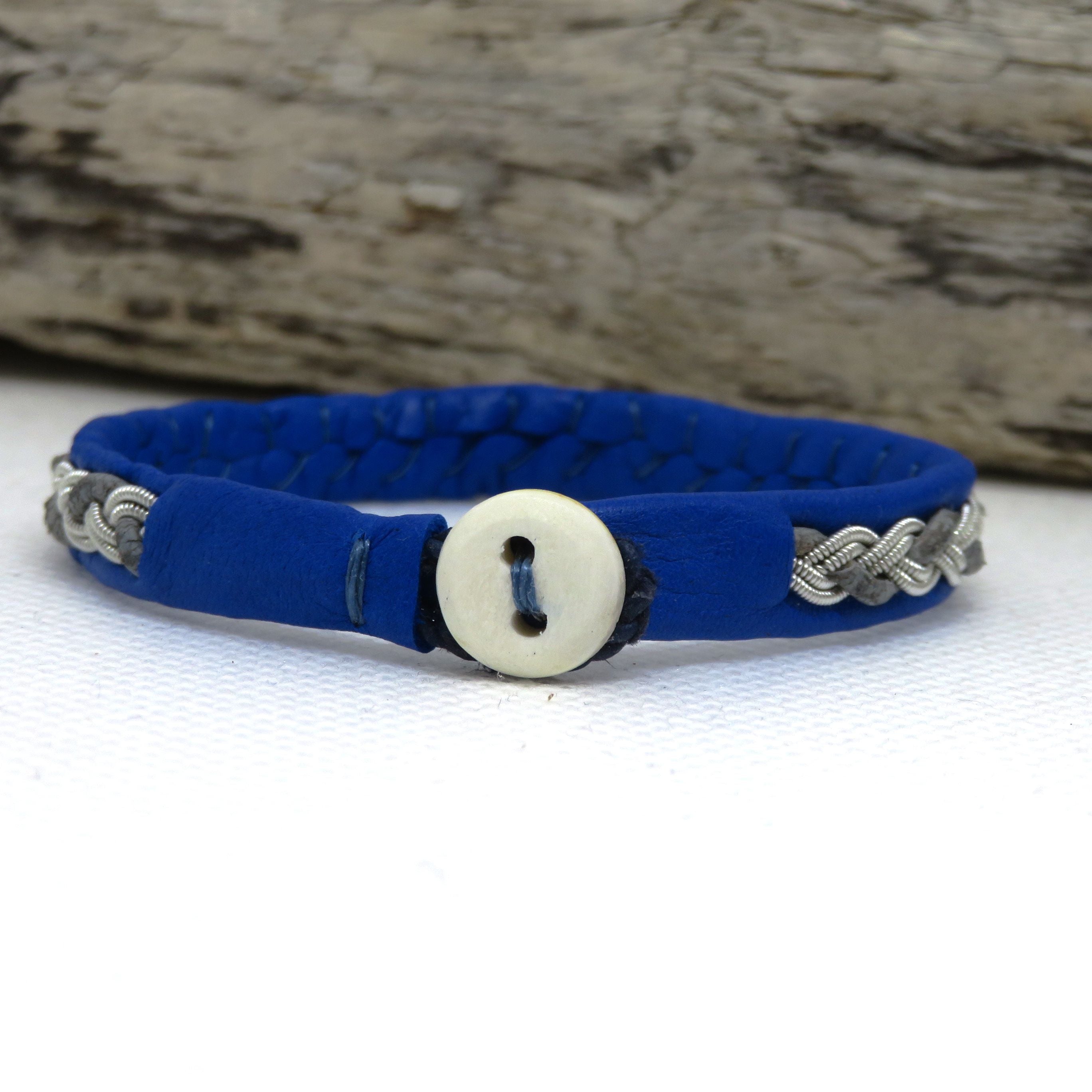 Bracelet Sami, bleu flashy et cordon de cuir
